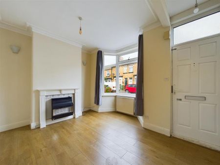 2 bedroom terraced house to rent - Photo 2