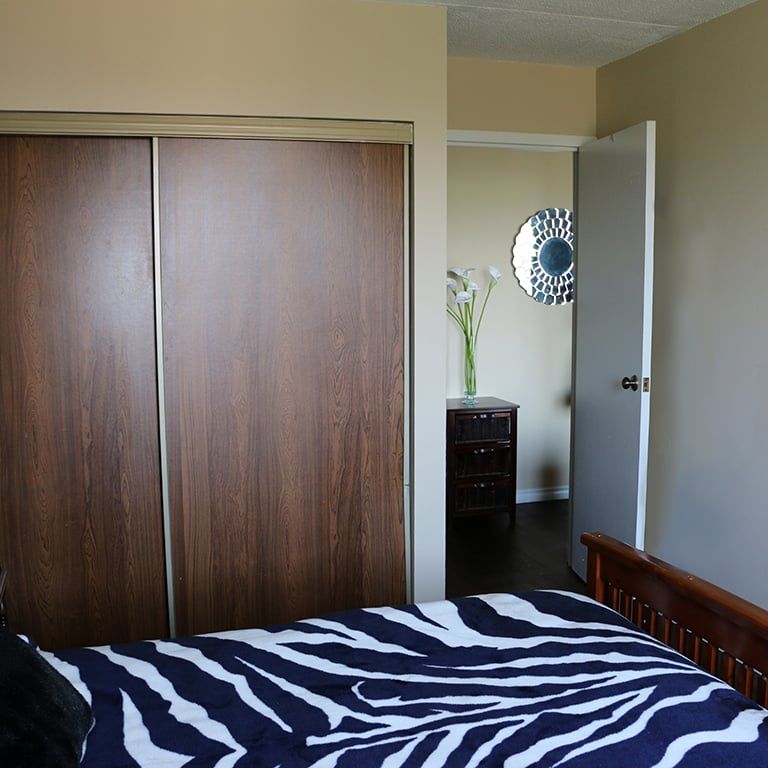 Carlsie Tower Apartments - Photo 1