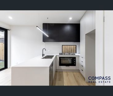 4/19 Carbeena Parade, Heidelberg West, Vic 3081 - Photo 4