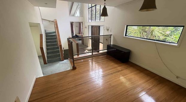 Orakei 5 bedroom Family home - Photo 1