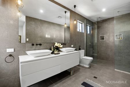 27 Azolla Circle, Noosaville QLD 4566 - House For Rent | Domain - Photo 2