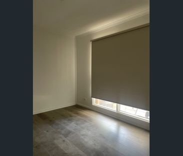 Beautifully Renovated 3-Bedroom Home in a Convenient Location - Photo 5