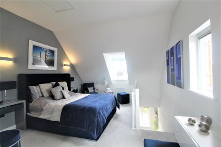 3 bedroom semi-detached house to rent - Photo 4