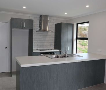 Free-standing Rural 2 Bedroom - Photo 4