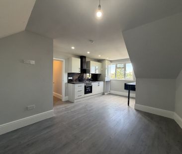Flat 2 - Photo 2