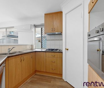 Charming 3-Bedroom Duplex in Prime Location - Photo 5