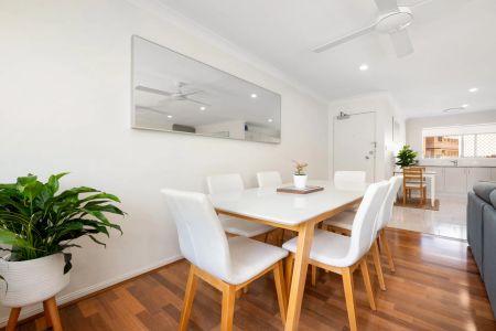 Fully Furnished Unit in Prime Location - Photo 3