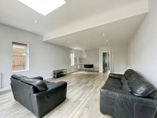 5 bedroom semi-detached house to rent - Photo 1