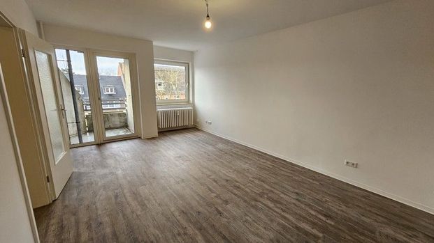 Lust auf eine sanierte 2-Zi.-Wohnung ? Dann lesen sie hier weiter. - Photo 1