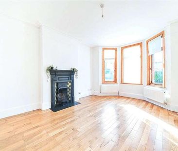 Woodfield Crescent, London, W5 - Photo 2