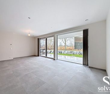 Stijlvol nieuwbouwappartement met uniek zicht op het water te Bellem - Photo 1