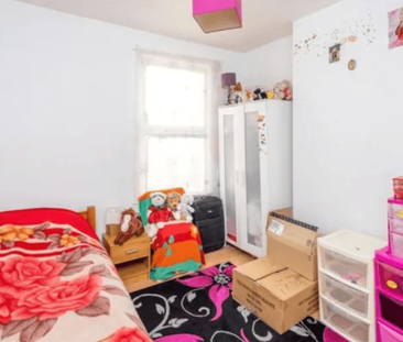 Poynton Road, London, N17 - Photo 2