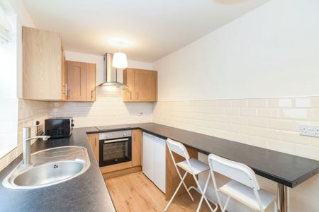 2 bedroom house to rent Marlborough Road, Kirkby-in-Ashfield, Nottingham, NG17 - Photo 5