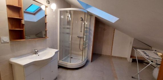 Location Appartement 2 pièces 65m² CRIEL SUR MER 76910 - Photo 2