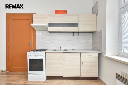 Pronájem bytu 2+kk v osobním vlastnictví 43 m², Plzeň - Photo 2