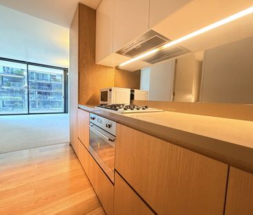 LEVEL 16 | MODERN & HIGH-LEVEL STUDIO WITH CITY VIEWS | BILLS INCLU... - Photo 1