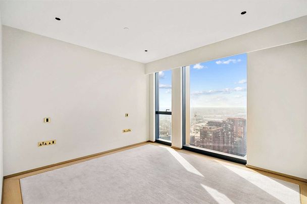 A modern two bedroom designed for stylish City living with spectacular views - Photo 1