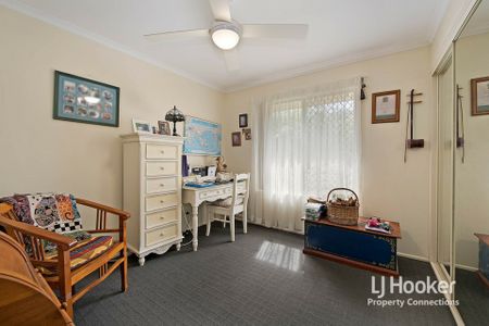 3 BEDROOM UNIT IN EXCELLENT LOCATION - Photo 5