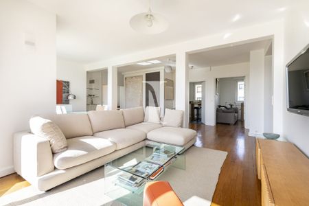 Location Appartement 4 pièces 104m² PARIS 16ème - Photo 4