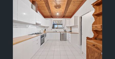 3/425 Clayton Street, Canadian, Vic 3350 - Photo 2