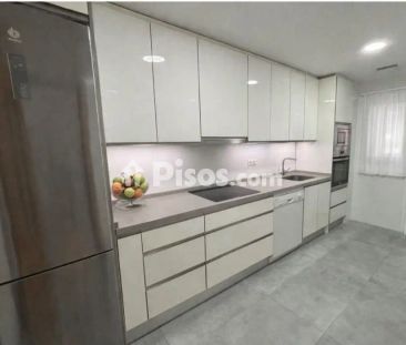 Apartamento en alquiler en los Naranjos-Las Brisas - Photo 5
