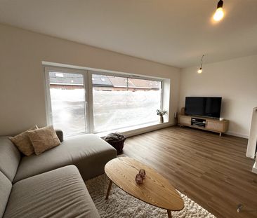 Bel-etage met inpandige garage & tuin - Foto 1