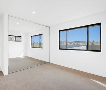 12/35 Bon Scott Crescent, Moncrieff ACT 2914 - Townhouse For Rent |... - Photo 2