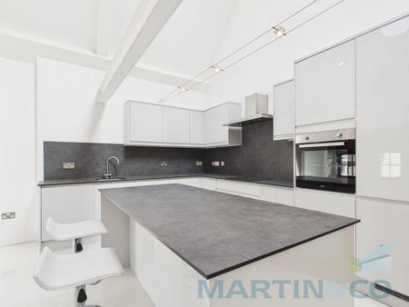 4 bedroom apartment to rent - Photo 4