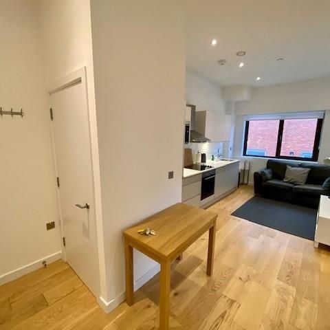 High Street, Maidenhead - Photo 1