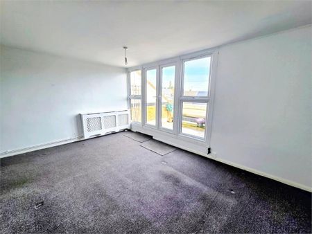 2 bedroom maisonette to rent - Photo 2