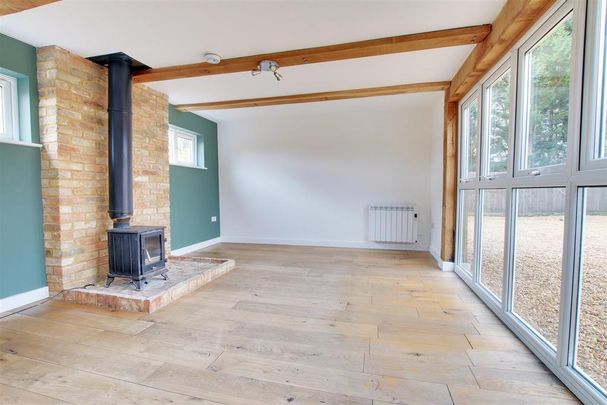 3 bedroom detached bungalow to rent - Photo 1