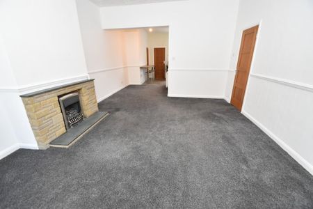 1 bedroom ground floor flat to rent - Photo 2