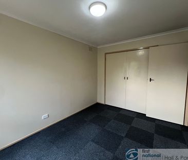 Convenient Location - Photo 4