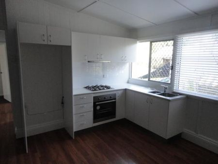 374, Bennetts Road, QLD, Norman Park - Photo 2