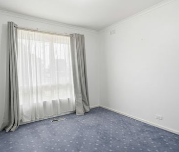 Great home in a great Court Location - Photo 5