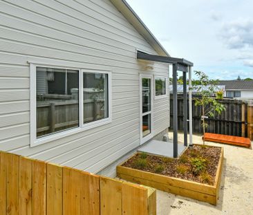 Two Brand New 2 Bedroom Units - First time available - Photo 6