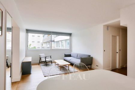 Location appartement, Paris 16ème (75016), 3 pièces, 66.67 m², ref 86468639 - Photo 2