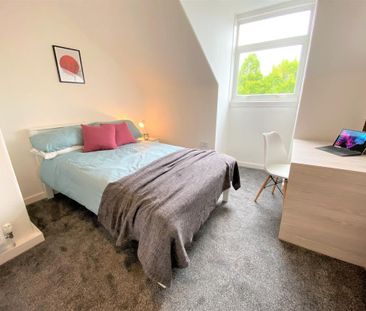 4 bedroom terraced house to rent - Photo 6