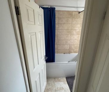 Room in a Shared House, Layfield Road, NW4 - Photo 1