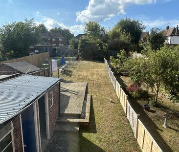 2 bedroom maisonette to rent - Photo 4