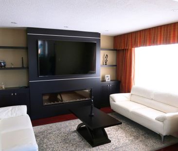 For Lease - 2201 Stir Crescent, Mississauga, Ontario - Photo 2