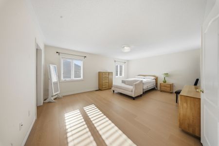 For Lease - 426 Hidden Trail, Oakville, Ontario - Photo 4