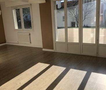 Location Appartement 3 pièces 76m² - Photo 1