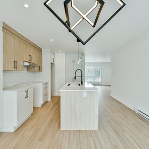 4½ Neuf, Bellefeuille, Vue Sur Boisé - Photo 3