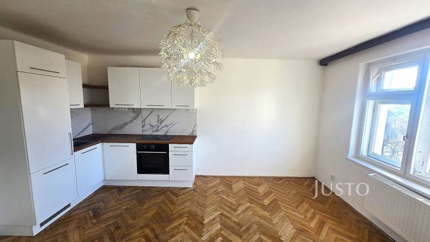 Pronájem bytu 2+kk 50 m² - Fotografie 1