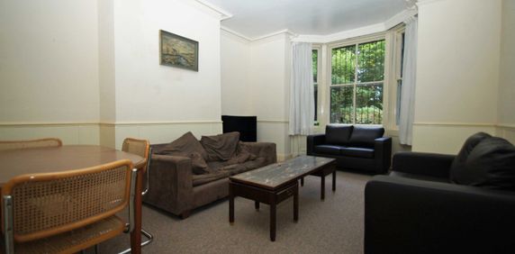 2 bedroom property to rent - Photo 2