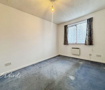 1 bedroom ground flat to rent - Photo 4
