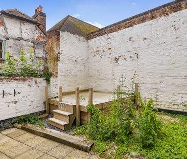 2 bedroom terraced house to rent - Photo 6