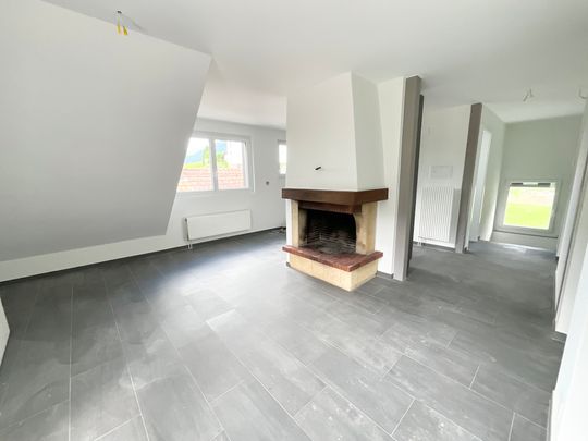 Charmant appartement de 3 pièces avec cheminée et balcon plein sud - Foto 1