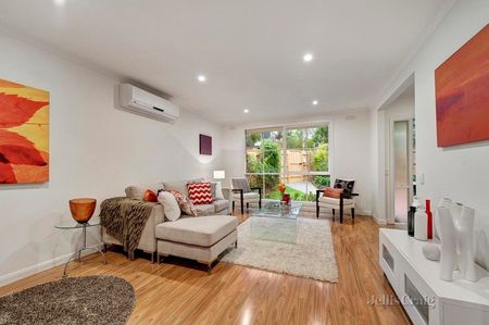 1/13 Osborne Avenue, Glen Iris - Photo 3